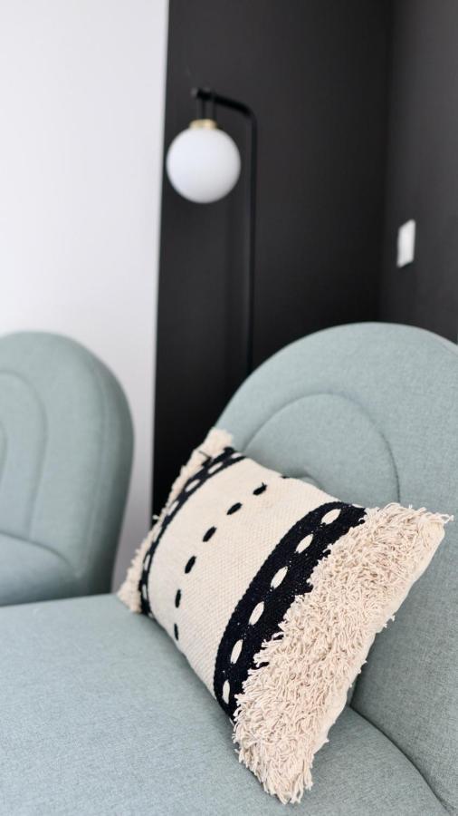 Appart- Hotel Love Room Yschool Troyes Eksteriør billede