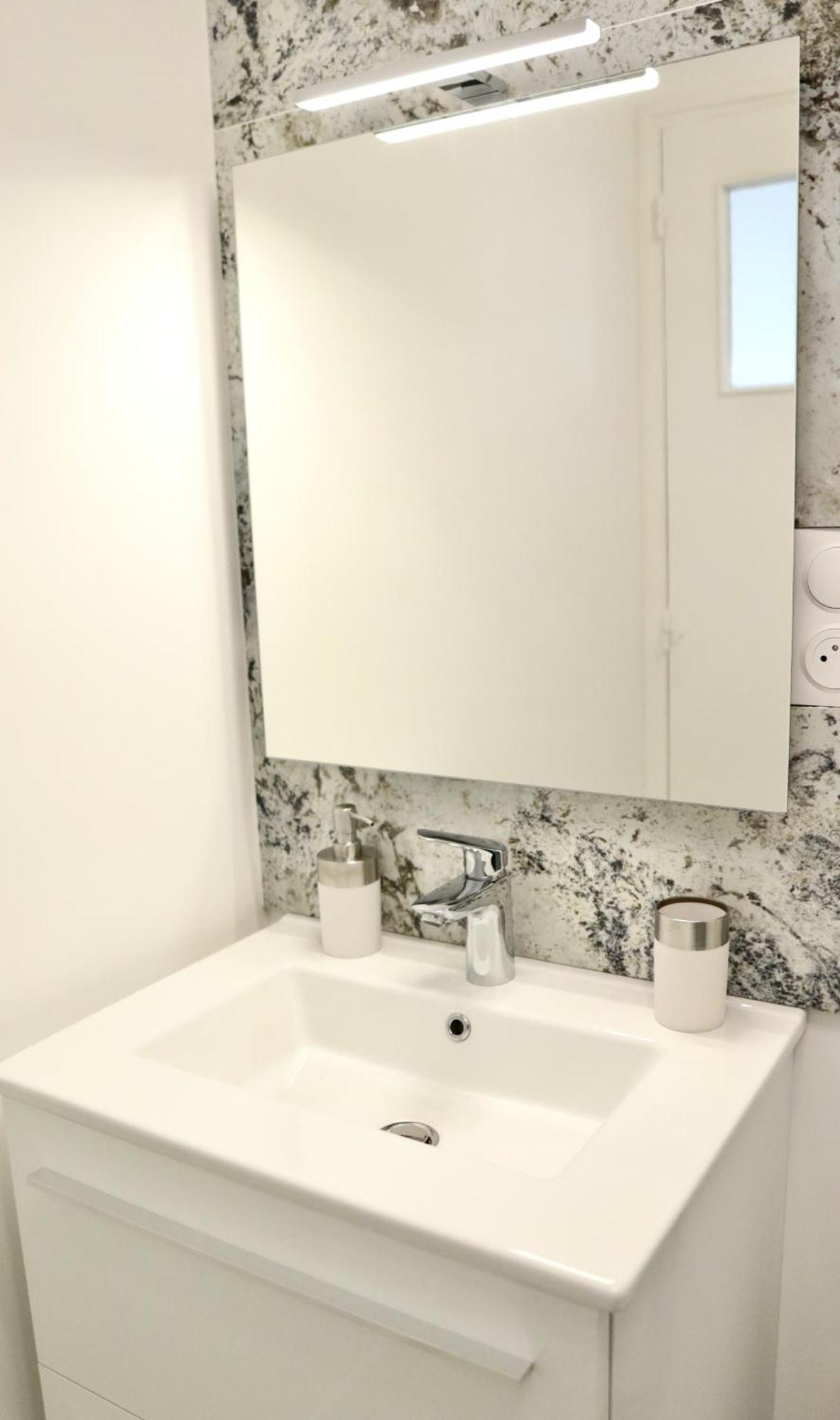 Appart- Hotel Love Room Yschool Troyes Eksteriør billede